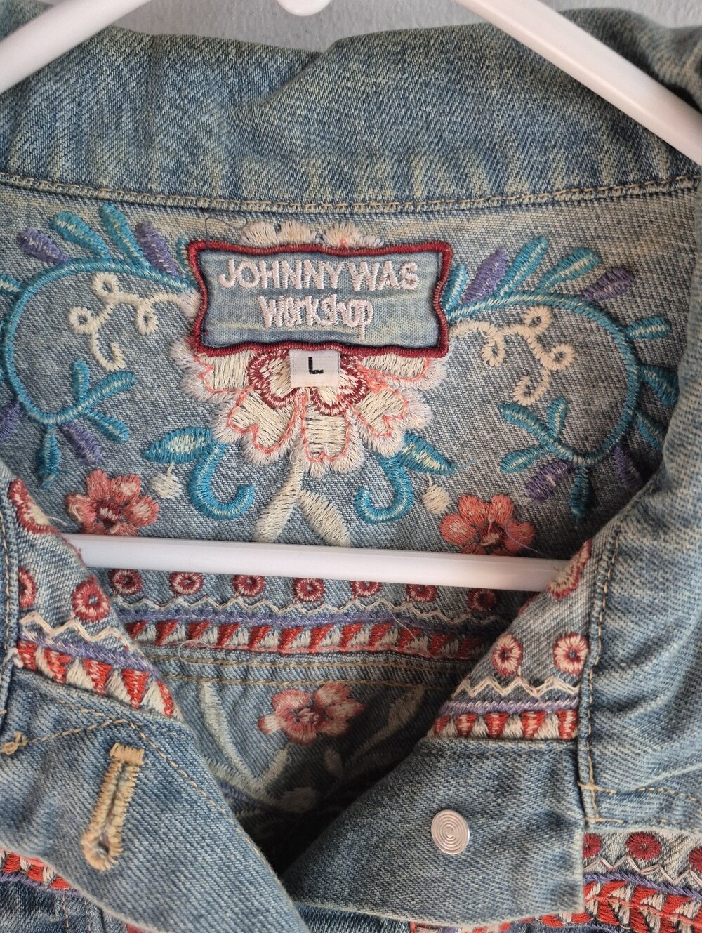 Johnny Was Light Blue Embroidered Denim Jacket with Multicolor Floral Accents - Picture 3 of 5